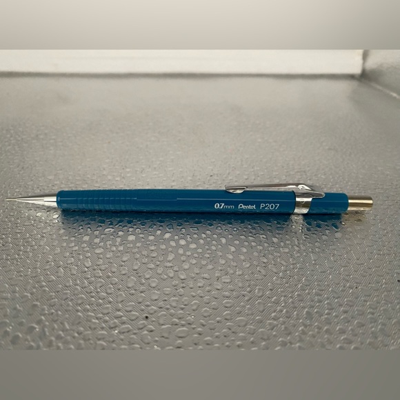 Pentel Vintage Mechanical Pencil- 0.7mm - Picture 4 of 4